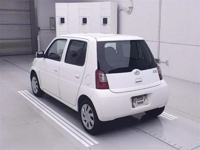 Daihatsu Esse