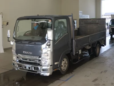 Isuzu ELF