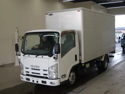Isuzu ELF