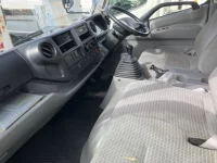 Hino DUTRO лот № 1359 оценка 3.5  с аукциона в Японии 4