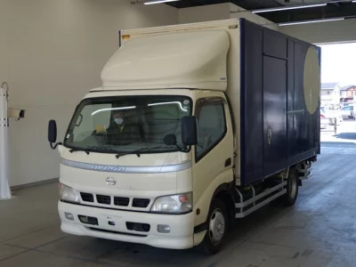 Hino DUTRO  с аукциона в Японии