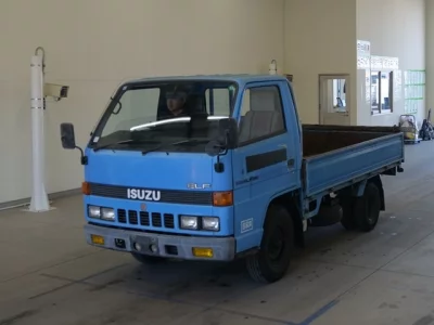 Isuzu ELF
