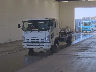 Isuzu FORWARD