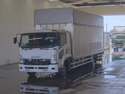 Isuzu FORWARD