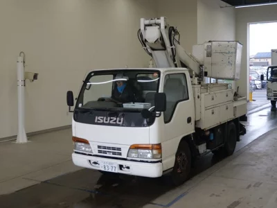 Isuzu ELF