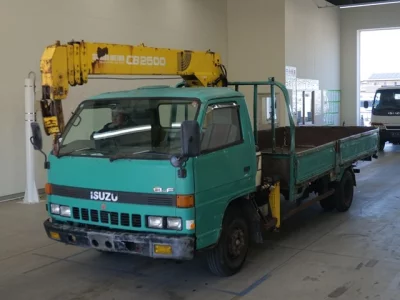 Isuzu ELF
