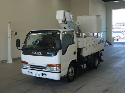 Isuzu ELF