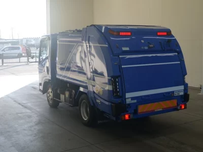 Isuzu ELF