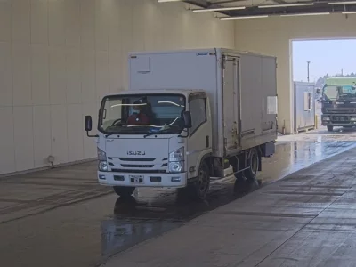 Isuzu ELF