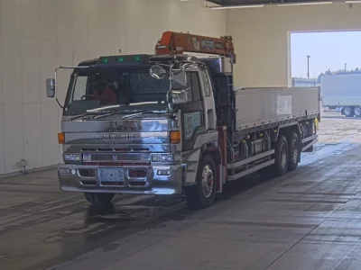 Isuzu TRUCK