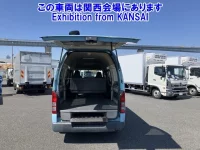 Toyota HIACE VAN лот № 50006 оценка 3  с аукциона в Японии 2