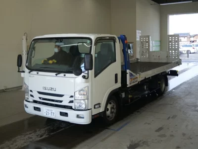 Isuzu ELF