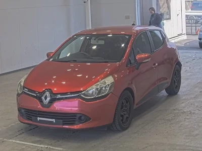 Renault LUTECIA  с аукциона в Японии