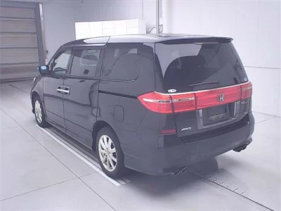 Honda ELYSION  с аукциона в Японии