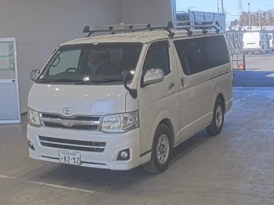 Toyota HiAce Van