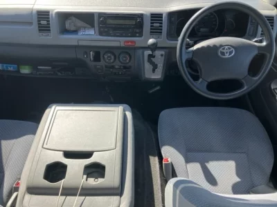 Toyota HIACE  с аукциона в Японии