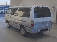 Toyota HIACE VAN лот № 20256 оценка RA  с аукциона в Японии 1