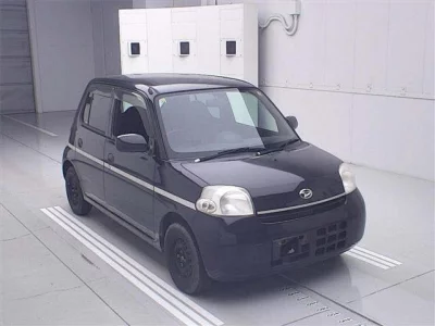Daihatsu Esse