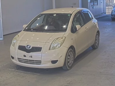 Toyota VITZ  с аукциона в Японии