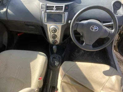 Toyota VITZ  с аукциона в Японии