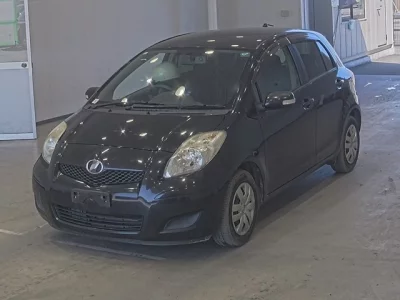 Toyota VITZ  с аукциона в Японии