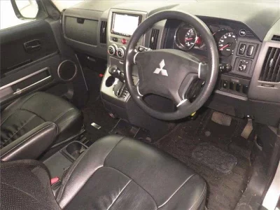 Mitsubishi DELICA D5