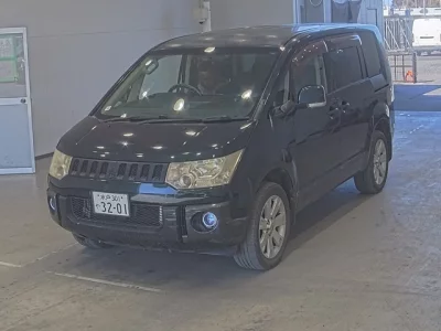 Mitsubishi DELICA D5