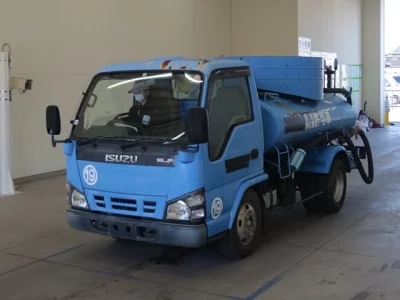 Isuzu ELF