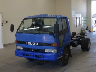 Isuzu ELF