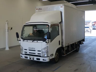Isuzu ELF
