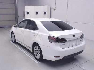 Lexus HS