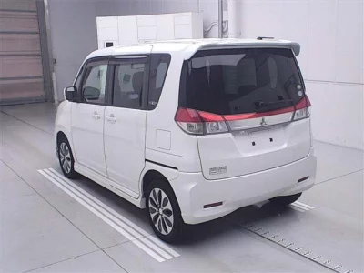 Mitsubishi DELICA D2