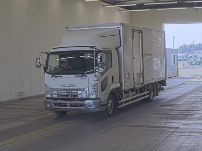 Isuzu FORWARD