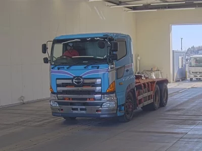 Hino TRUCK