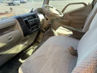 Toyota DYNA лот № 1823 оценка 2  с аукциона в Японии 4