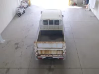 Toyota DYNA лот № 1823 оценка 2  с аукциона в Японии 2