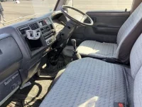 Toyota DYNA лот № 1824 оценка 2  с аукциона в Японии 4