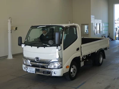 Hino DUTRO  с аукциона в Японии