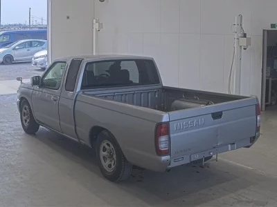 Nissan DATSUN PICKUP  с аукциона в Японии