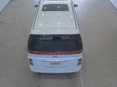 Nissan ELGRAND  с аукциона в Японии
