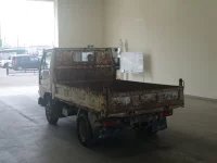 Nissan TRUCK лот № 1876 оценка 3  с аукциона в Японии 1