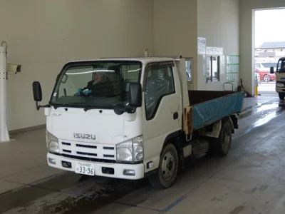 Isuzu ELF