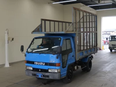 Isuzu ELF