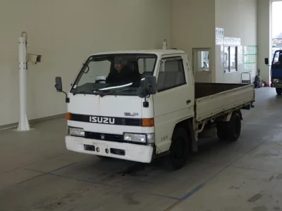 Isuzu ELF