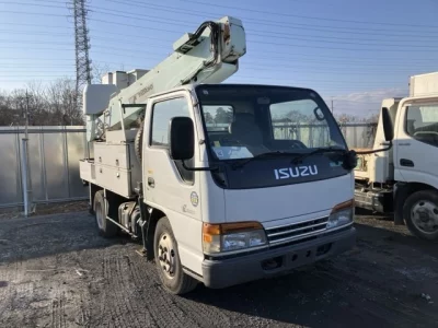 Isuzu ELF