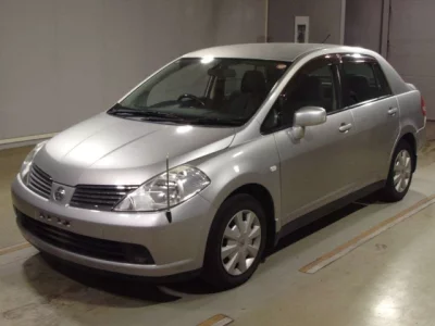 Nissan TIIDA LATIO