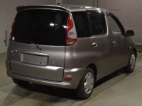 Toyota FUNCARGO лот № 4189 оценка 3  с аукциона в Японии 1