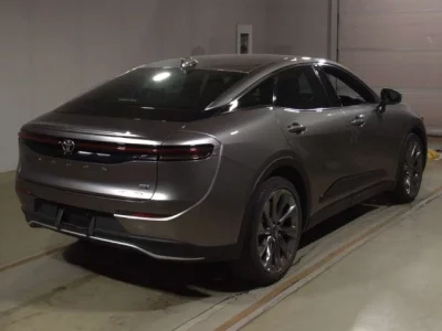 Toyota CROWN CROSSOVER