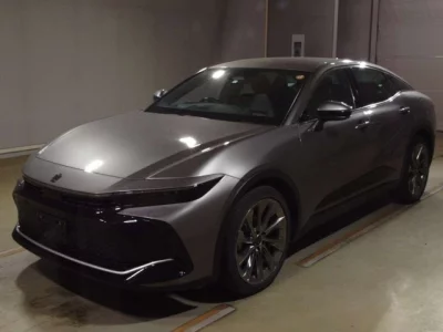 Toyota CROWN CROSSOVER