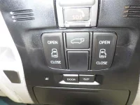 Toyota VELLFIRE лот № 3013 оценка 4  с аукциона в Японии 4